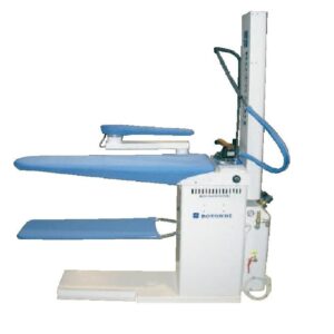 Masă de călcat cu vacuum și formă încălzită electric