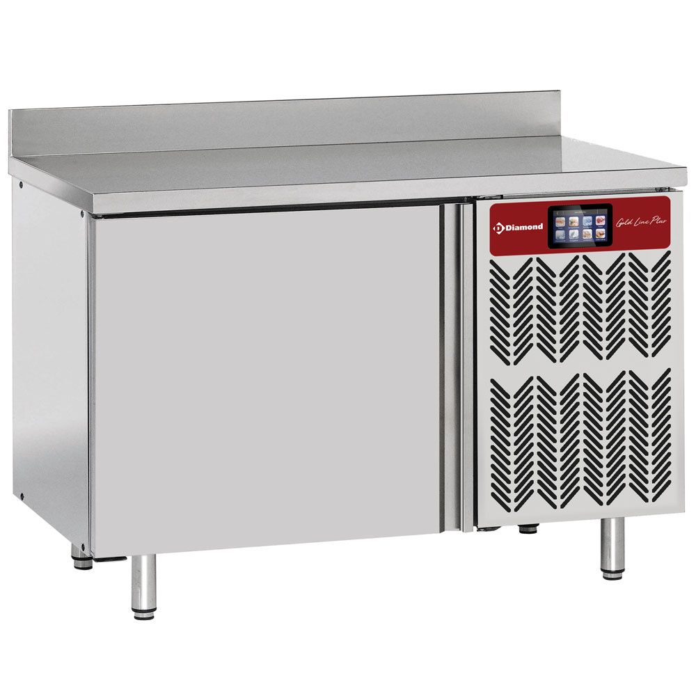 Masă cu funcție de abatere temperatură, variantă de perete, TOUCH SCREEN 6x GN1/1 (20-12 Kg)