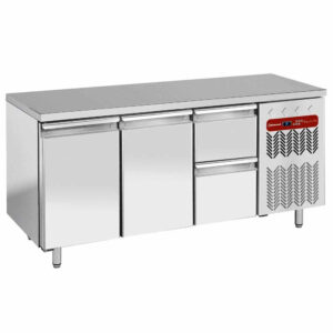 Masă frigorifică ventilată, 3 uși GN 1/1