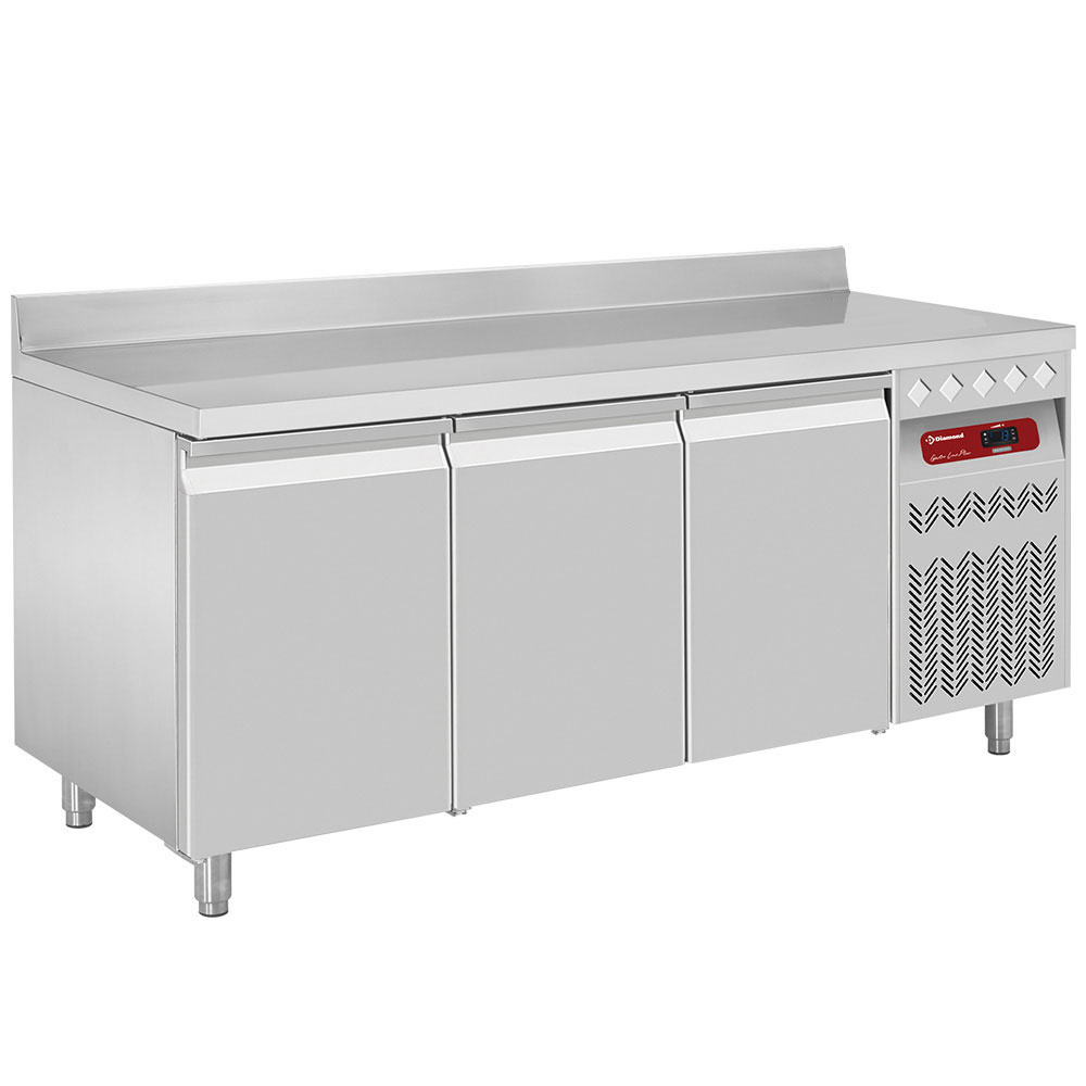 Masă frigorifică ventilată de perete, 3 uși GN 1/1 - SILVER 700