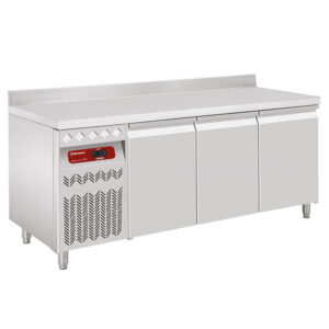 Masă frigorifică ventilată de perete, 3 uși GN 1/1, grup pe stânga - SILVER 700