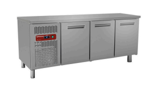 Masă frigorifică ventilată 3 uși - SILVER 600