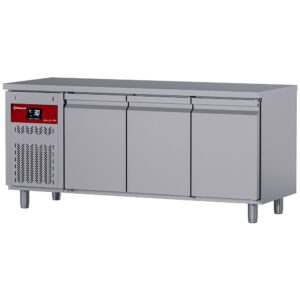 Masă frigorifică ventilată, 3 uși GN 1/1, 405 Lit. grup frigorific pe stânga
