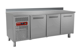 Masă frigorifică ventilată 3 uși cu bordură spate - SILVER 600